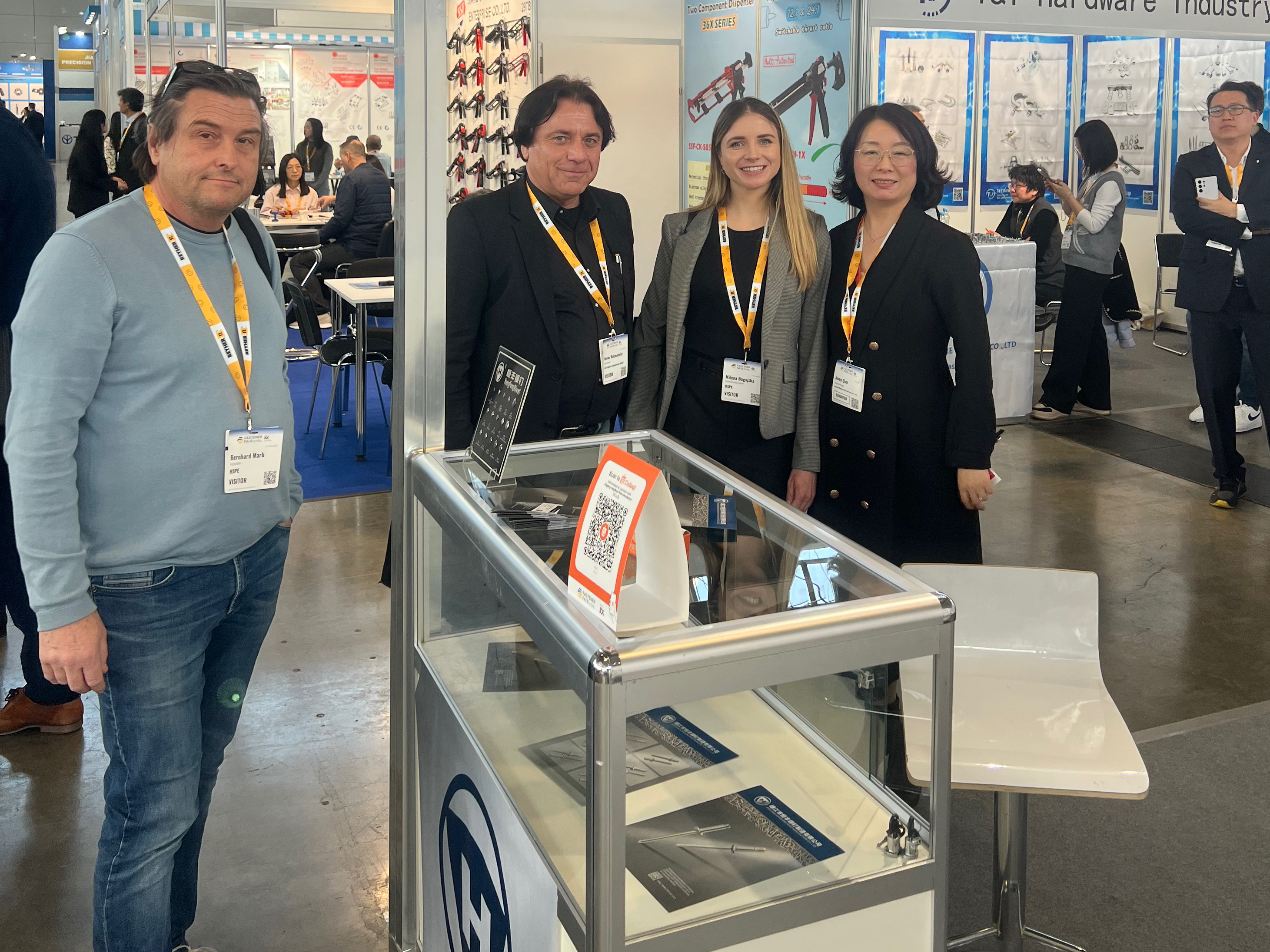 斯圖加特緊固件展覽會(huì)：靖江市恒豐鉚釘制造有限公司精彩亮相